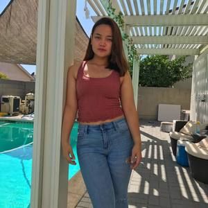 Meet your Posher, Gillian